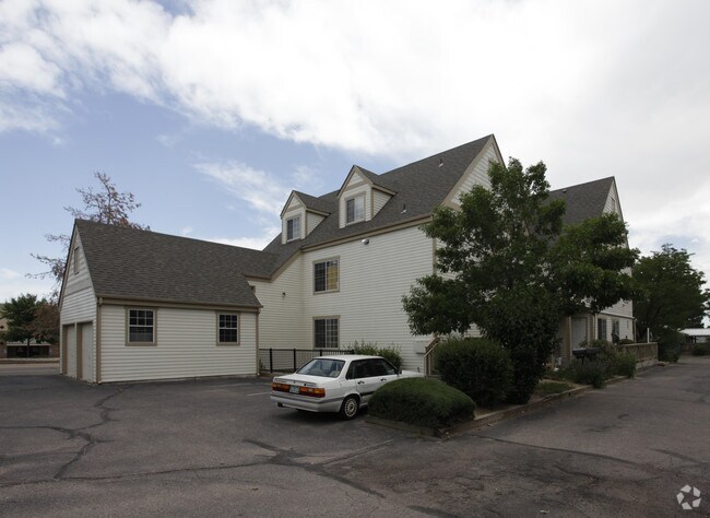 Primary Photo - 1419-1425 Riverside Ave