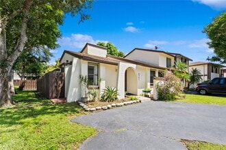 Building Photo - 6701 SW 129th Ct