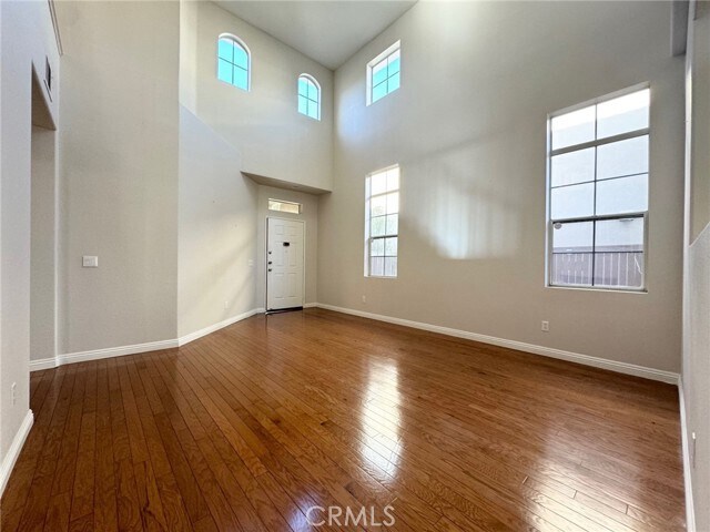 Foto del edificio - 4399 Sawgrass Ct