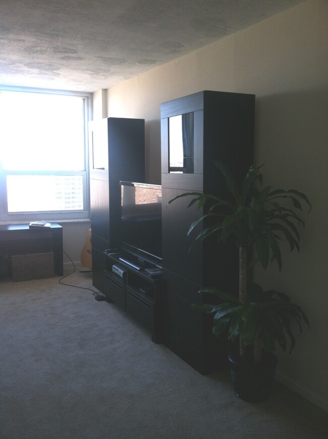 Foto del edificio - 720 W Gordon Terrace