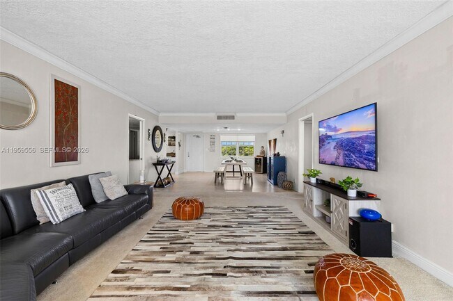 Foto del edificio - 3850 Oaks Clubhouse Dr