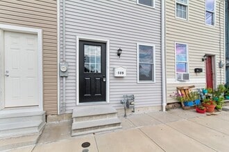 125 Bethel St