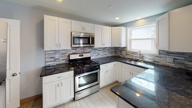 KITCHEN - 308 Comly Ave