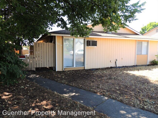 Foto del edificio - 1030-1030 E Providence Ave