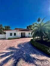 Building Photo - 4101 SW 99th Ct