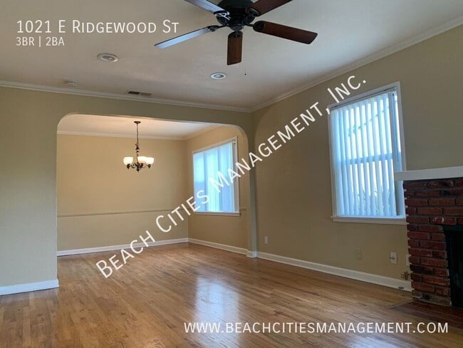 Building Photo - 1021 E Ridgewood St