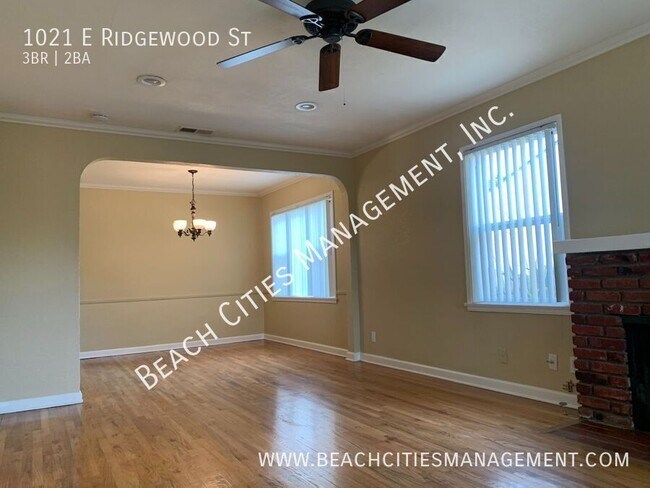 Foto del edificio - 1021 E Ridgewood St