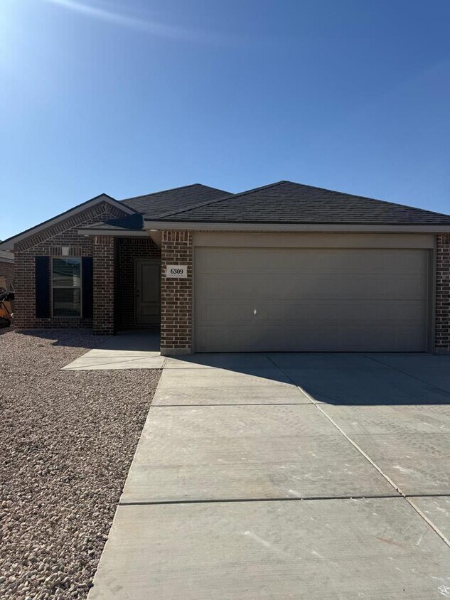 Foto principal - 6309 Poppy Dr