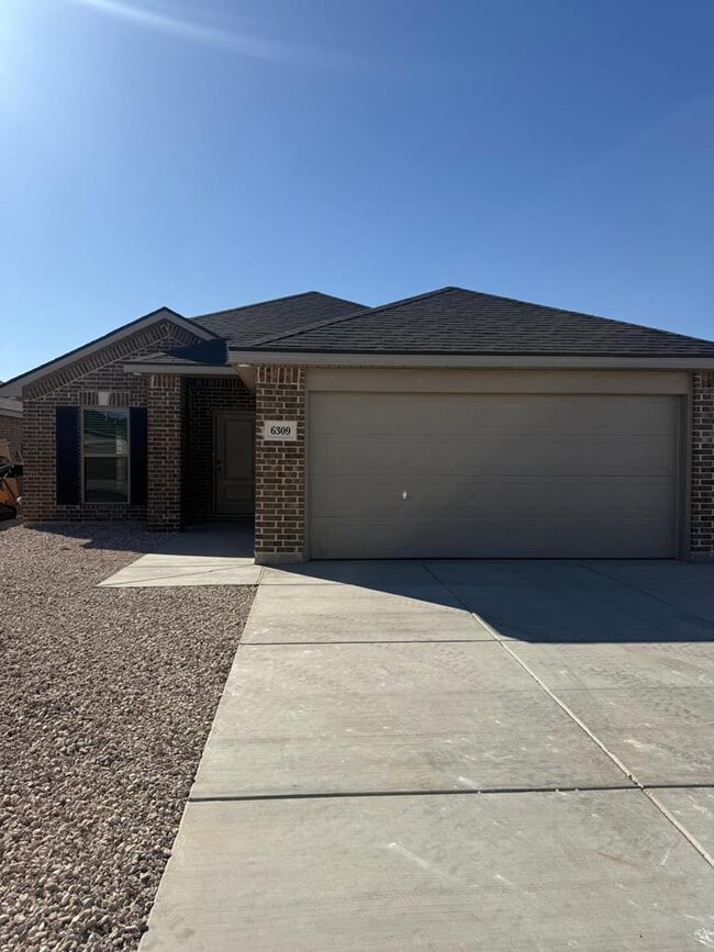 Building Photo - 6309 Poppy Dr