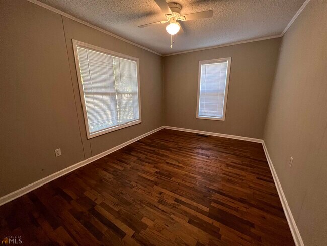 Foto del edificio - 3515 Bolding Rd