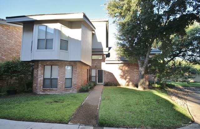 Building Photo - 25 Xanthisma Ave