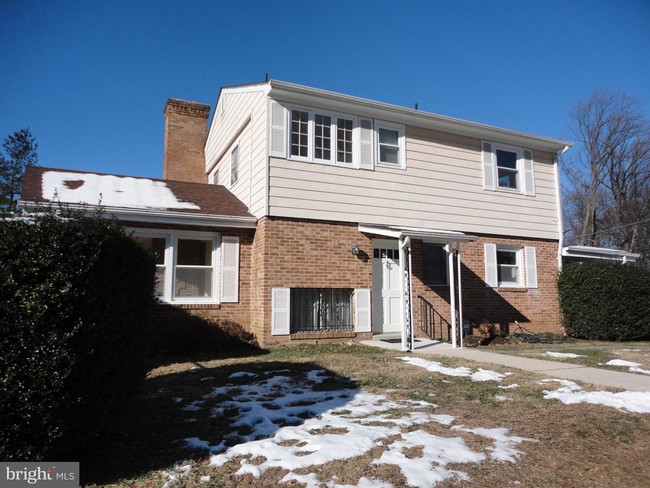 Building Photo - 2100 Shorefield Rd