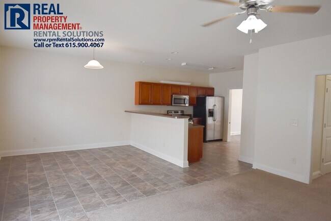 Foto del edificio - Large 2bd 2.5ba townhome in Murfreesboro! ...