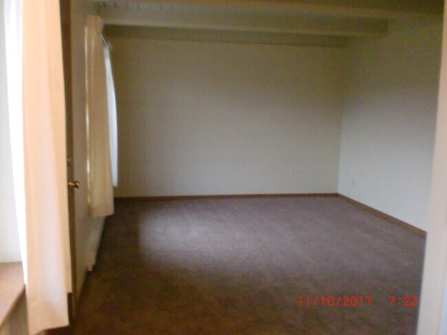Building Photo - 3015 96th St S
