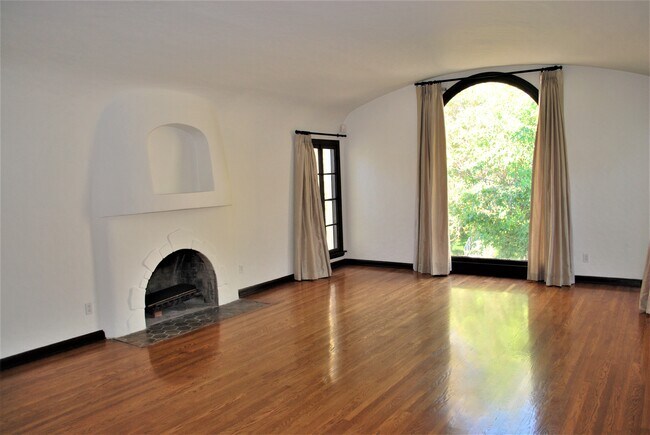 Living Room - 177 S Orange Dr