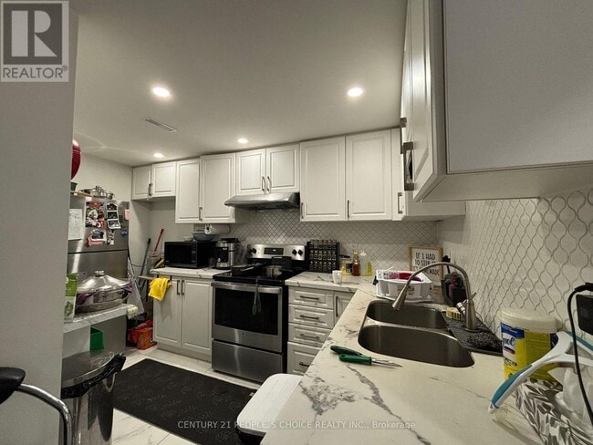 Building Photo - 287 Hinton Ter