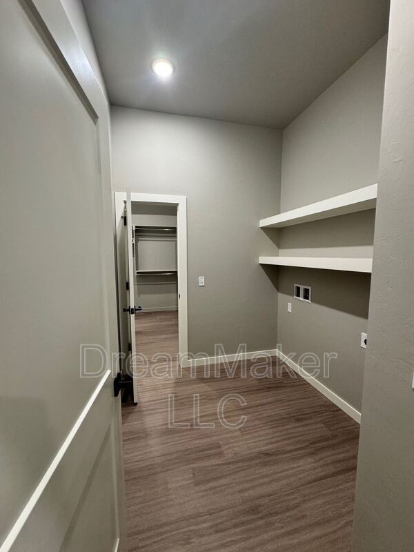Foto del edificio - 678 Apple Blossom Way