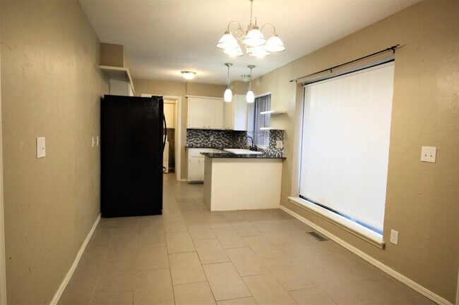 Building Photo - Great 3 bed, 2 bath, 2 Car home in Edmond