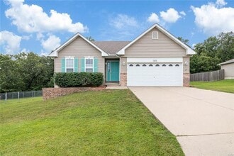 Building Photo - 129 Kale Ct