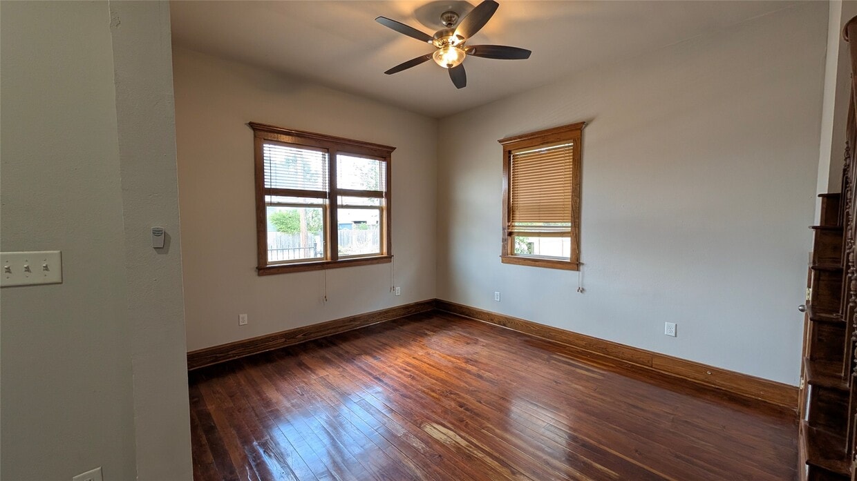 Foto principal - 702 Paschall St