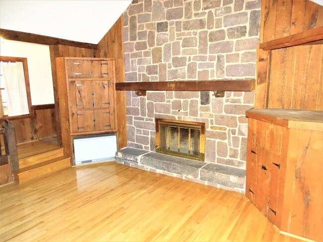 Foto del edificio - 335 Old Mill Rd