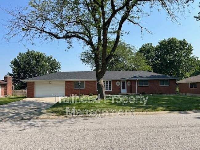 Building Photo - 1706 NE 77th St