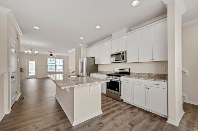 Foto del edificio - Gorgeous 4 Bed/3.5 Ba In Downtown Apex - P...
