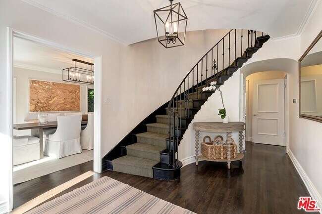 Foto del edificio - 1154 N Wetherly Dr