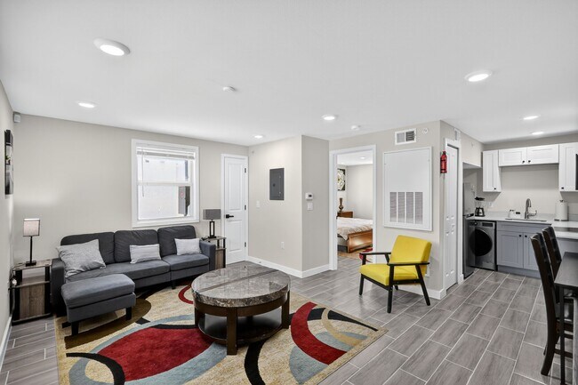 Building Photo - Beachside Palms @ Daytona Beach