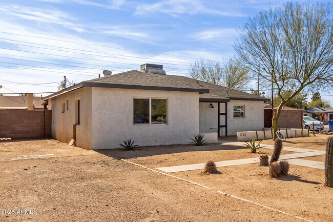 Foto del edificio - 1743 W Verde Ln