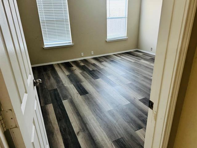 Foto del edificio - 4500 Blue Jay Ln