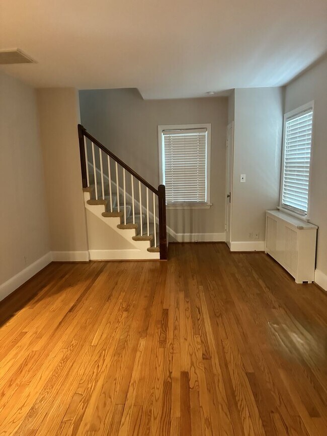 Foto del edificio - 2702 Ridge Rd Dr
