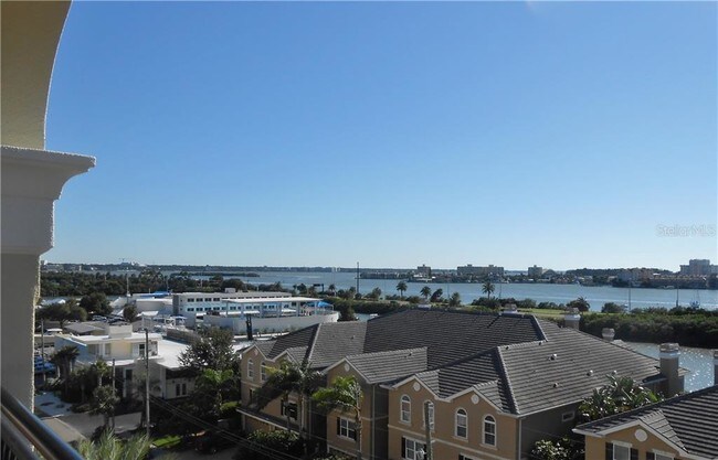 Foto del edificio - 202 Windward Passage