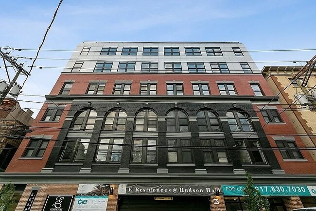 Photo - 6020 Hudson Ave (West New York, NJ) Apartment