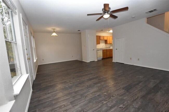 Foto del edificio - 921 Sagewood Trail