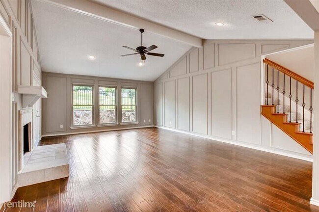 Building Photo - 4 br, 2.5 bath House - 3427 Waterview Trai...