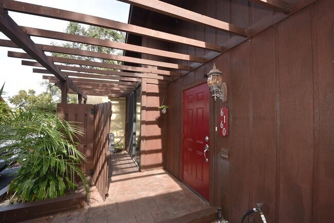 Foto del edificio - 6160 NW 32nd Way