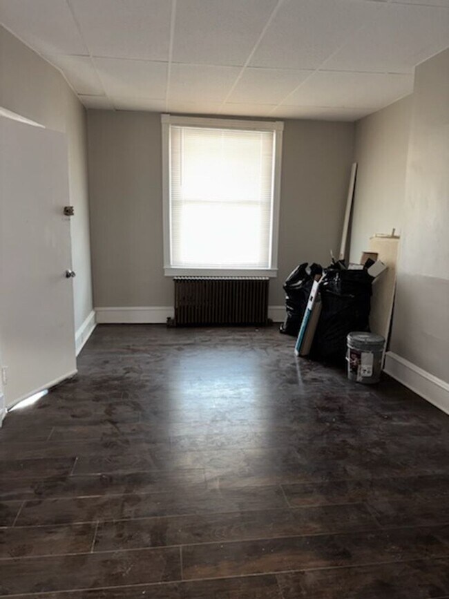 Foto del edificio - 3258 Frankford Ave