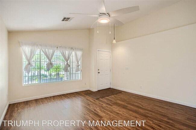 Foto del edificio - 4 br, 3 bath House - 2800 Evelyn Lake Court