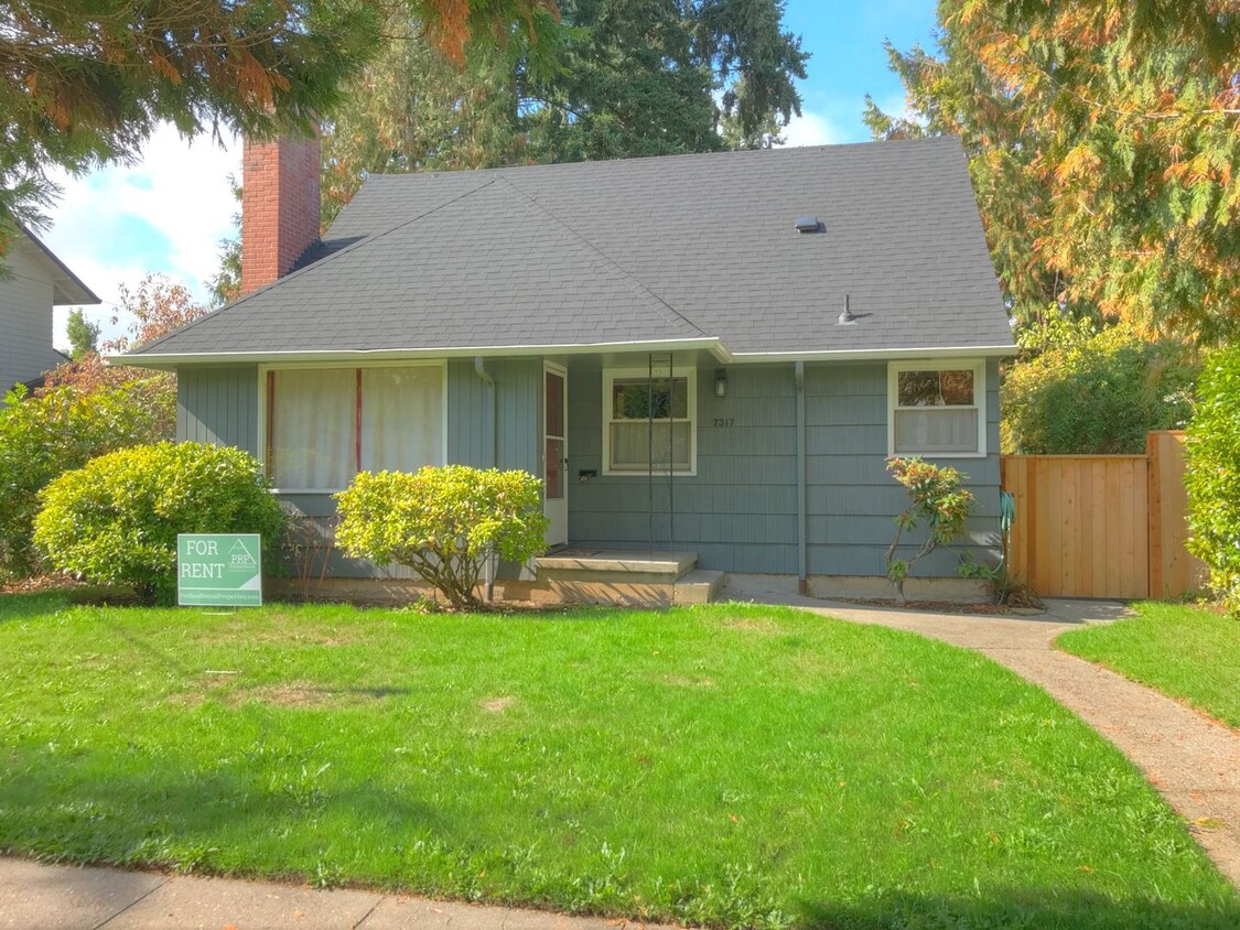 Primary Photo - Arbor Lodge Mid-Century in Quiet Neighborh...