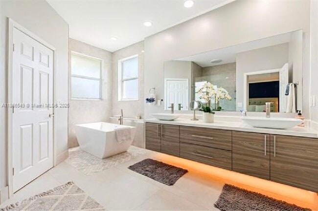 Foto del edificio - 13117 SW 54th Ct