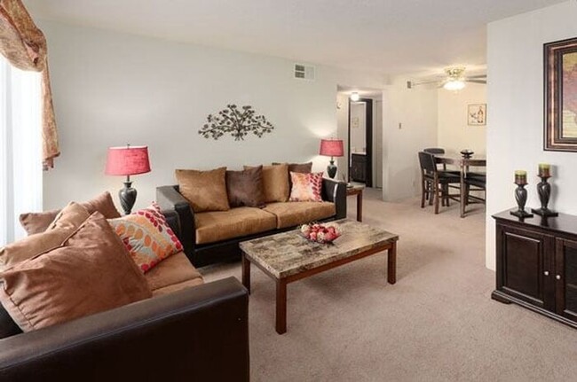 Building Photo - 3600 Kellogg Dr