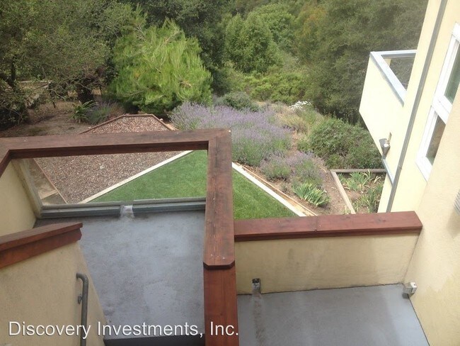 Foto del edificio - 6039 Skyline Blvd
