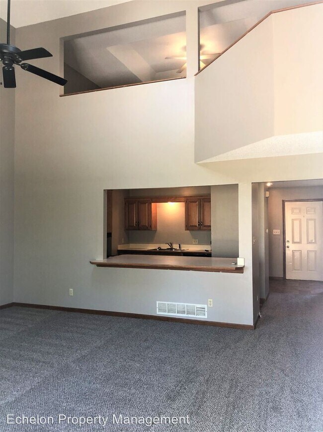 Foto del edificio - 1312-1314 Sanders St