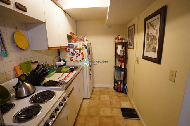 Foto del edificio - 1120 Commonwealth Ave