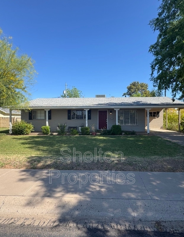 Primary Photo - 718 W Glenn Dr