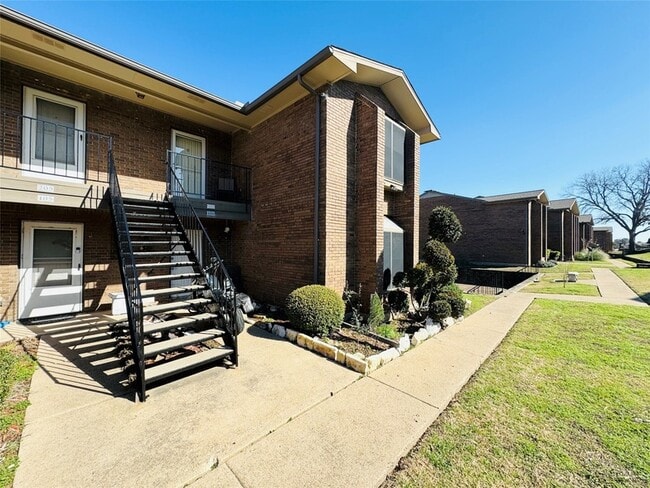 Building Photo - 4448 Chaha Rd
