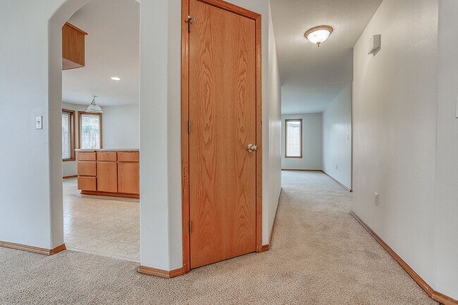 Foto del edificio - Spacious Single Level Home w/ Fully Fenced...