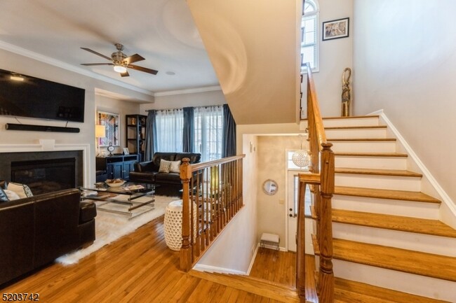 Foto del edificio - 746 Green Ln
