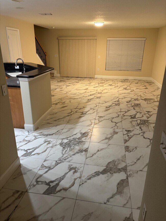 Foto del edificio - 2504 Aventurine St